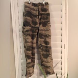 Men’s NWOT, Large / Tall Camo pants, fully lined, extra warm. Smoke Free Home